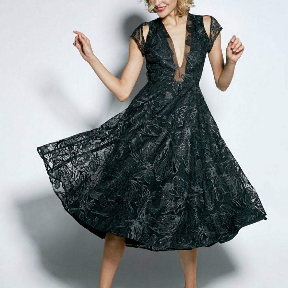 Sau Lee NWT size 4 black tie midi dress